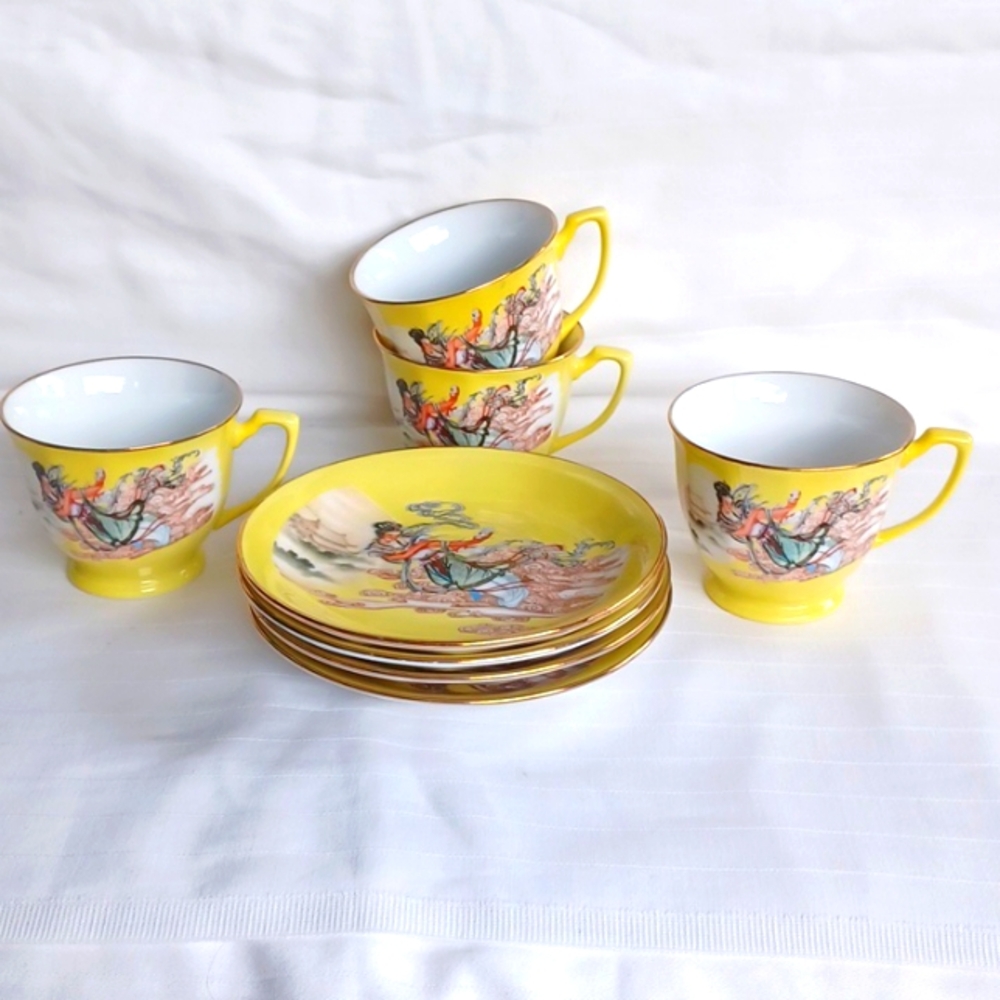 Vintage Japanese Geisha Motif Teacup & Saucer Set of 4